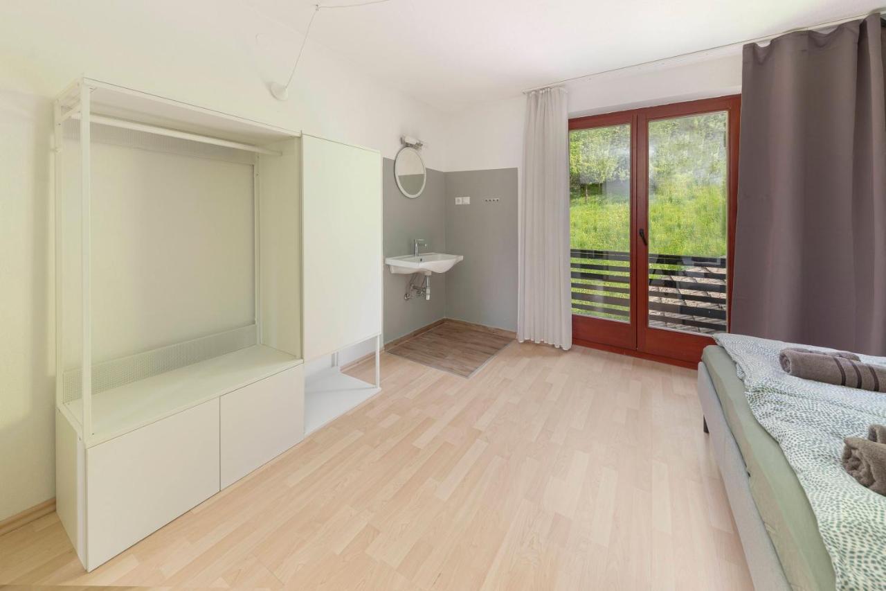 Appleby Apartments Kersnik ボーヒニ エクステリア 写真