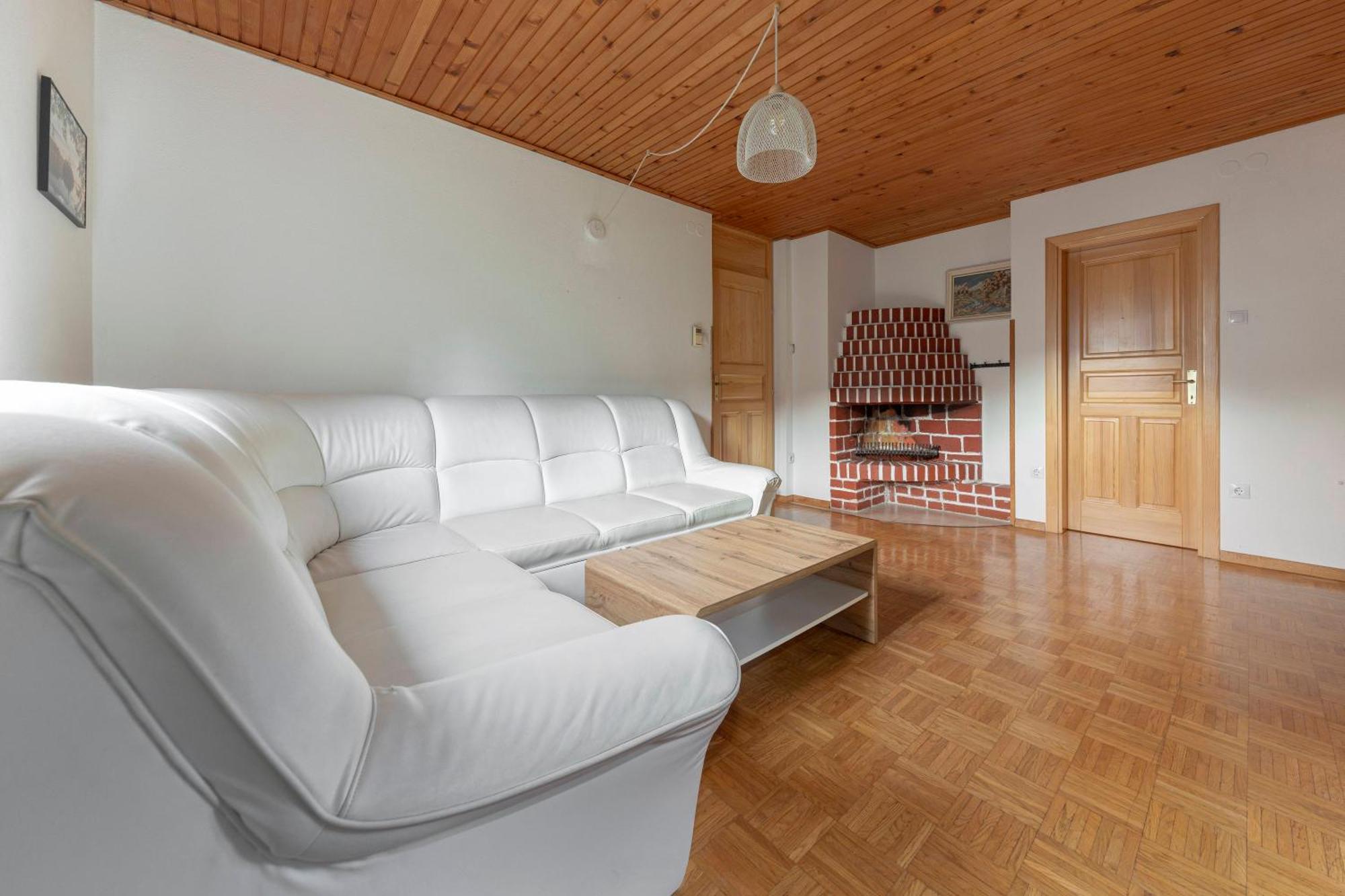 Appleby Apartments Kersnik ボーヒニ エクステリア 写真